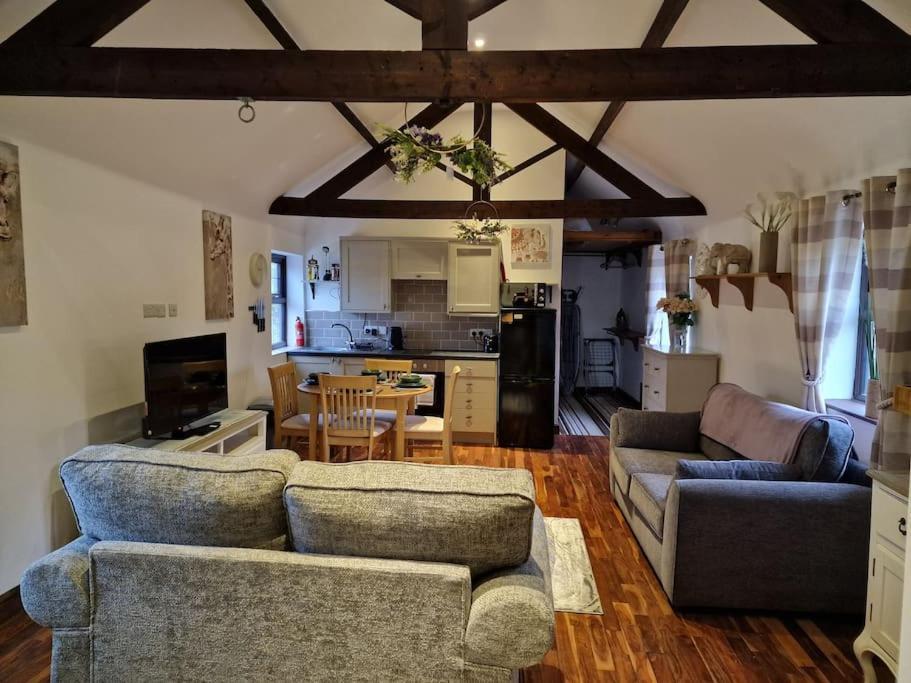 Joiners Arms - Studio Apartments Market Drayton Kültér fotó